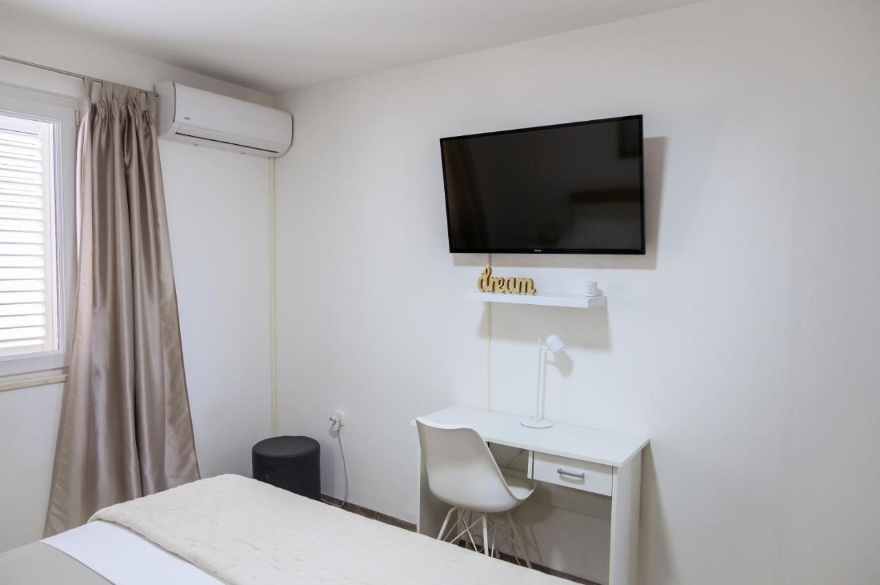 Apartment Tina Ploce  Exterior foto