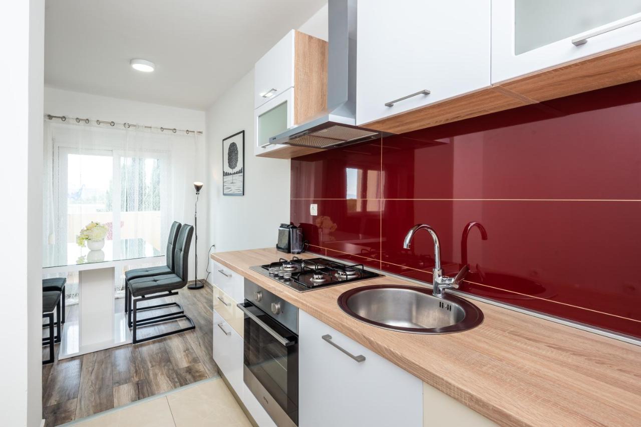 Apartment Tina Ploce  Exterior foto